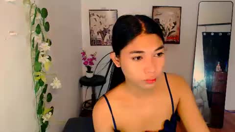 raindrizzle1706 online show from 12/19/25, 04:41