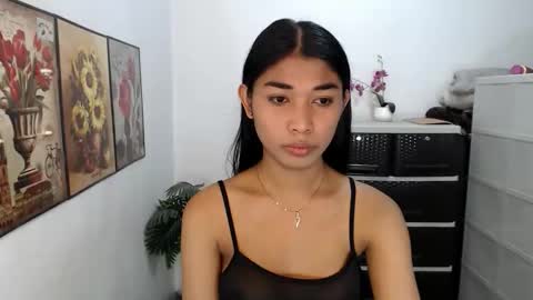 raindrizzle1706 online show from 04/10/26, 10:53