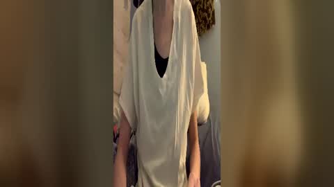 RainyDayEm online show from 06/23/26, 04:21