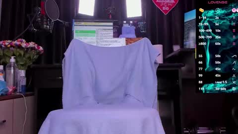 Laura online show from 09/22/25, 02:46