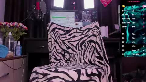 Laura online show from 07/14/26, 03:00