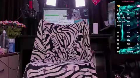 Laura online show from 07/20/26, 02:59
