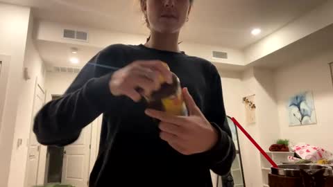 Snapshot of raiyvyn chatting on 02/13/25, 03:50 Ray Ray online show from 02/13/25, 03:50