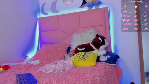 Snapshot of rajjnar_nina chatting on 01/23/25, 01:41 Nina online show from 01/23/25, 01:41