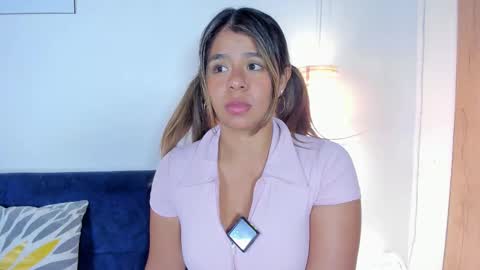 Snapshot of rajjnar_nina chatting on 11/28/25, 06:49 Nina online show from 11/28/25, 06:49