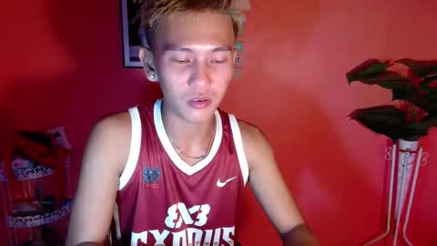 ralfhuge24 online show from 10/17/25, 04:42