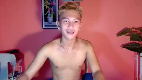 ralfhuge24 online show from 10/18/25, 06:58