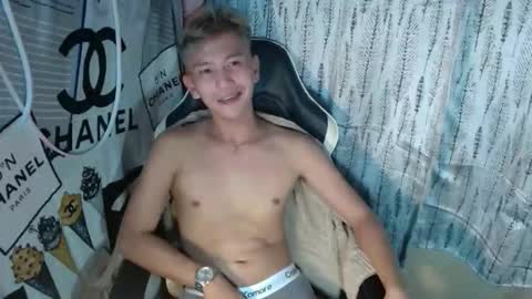 ralfhuge24 online show from 12/16/25, 05:45