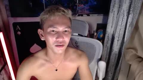 ralfhuge24 online show from 04/03/26, 01:42