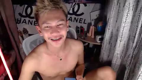 ralfhuge24 online show from 04/19/26, 07:05