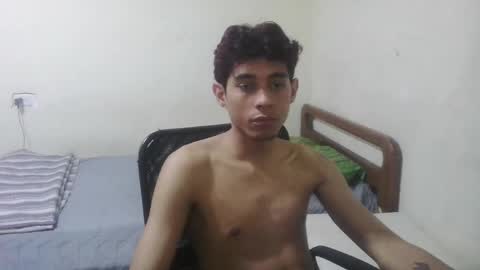 Snapshot of rami_hot0 chatting on 05/07/26, 03:39 rami_hot0 online show from 05/07/26, 03:39