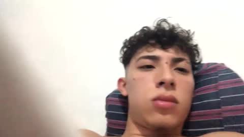 ramiroo2312 online show from 02/15/25, 12:59