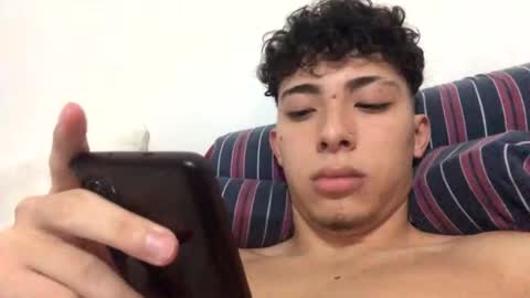 ramiroo2312 online show from 02/16/25, 02:20