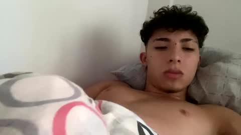 ramiroo2312 online show from 02/17/25, 10:07