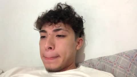 ramiroo2312 online show from 02/26/25, 10:31