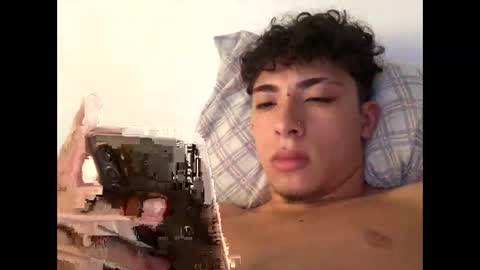 ramiroo2312 online show from 02/27/25, 07:37