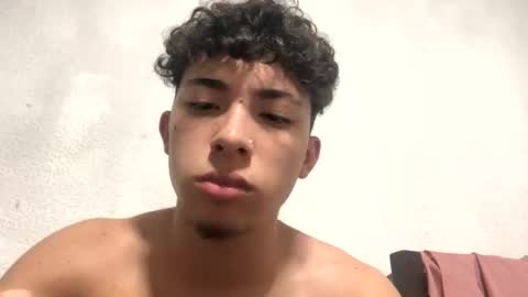 ramiroo2312 online show from 02/28/25, 06:10