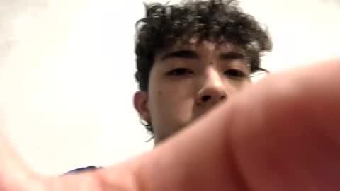 ramiroo2312 online show from 10/18/25, 07:09