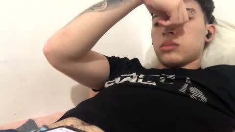 ramiroo2312 online show from 11/15/25, 02:42