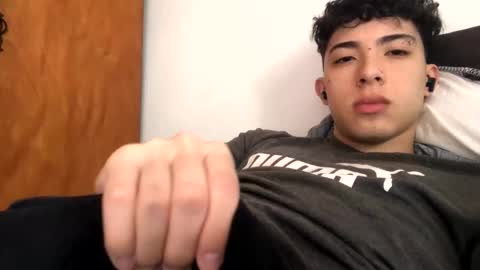 ramiroo2312 online show from 11/30/25, 01:48