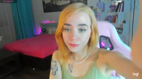 Snapshot of ramona_terner chatting on 01/29/25, 04:05 Ramona terner online show from 01/29/25, 04:05