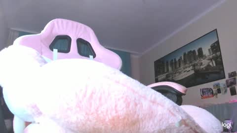 Snapshot of ramona_terner chatting on 03/10/25, 05:50 Ramona terner online show from 03/10/25, 05:50