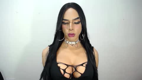 RamonaSmit online show from 10/31/25, 09:49