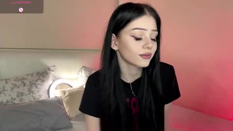 Luna online show from 11/05/25, 04:07