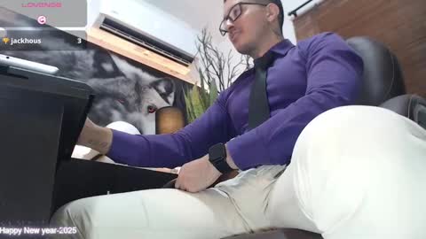 Snapshot of randylukehot chatting on 02/12/25, 05:48 randylukehot online show from 02/12/25, 05:48