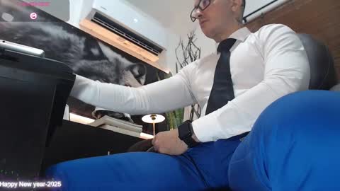 Snapshot of randylukehot chatting on 02/23/25, 05:50 randylukehot online show from 02/23/25, 05:50