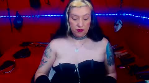 Snapshot of randymaturex01 chatting on 05/11/26, 01:11 Sonia online show from 05/11/26, 01:11
