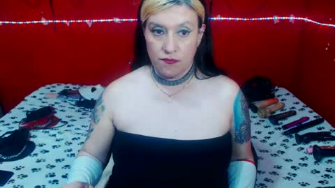 Snapshot of randymaturex01 chatting on 06/22/26, 03:58 Sonia online show from 06/22/26, 03:58