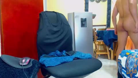 Snapshot of randypein chatting on 10/17/25, 07:38 randypein online show from 10/17/25, 07:38