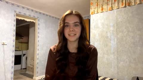 Snapshot of raneetagaloe chatting on 09/18/25, 04:09 Lia online show from 09/18/25, 04:09
