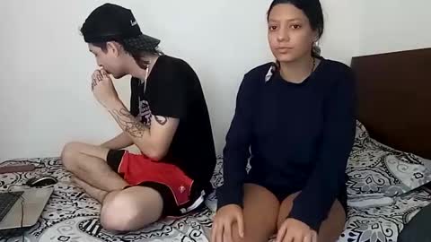 Snapshot of rangel_sex chatting on 02/15/25, 03:50 Rangel and Lola online show from 02/15/25, 03:50