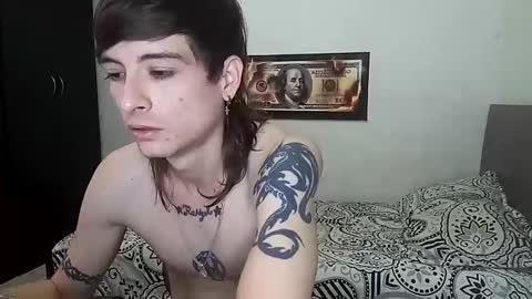 Snapshot of rangel_sex chatting on 10/17/25, 05:15 Rangel and Lola online show from 10/17/25, 05:15