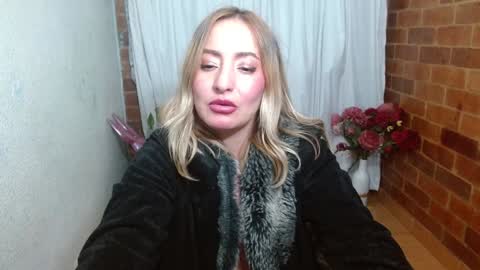 Snapshot of raquel_gh chatting on 01/30/25, 12:07 Raquel online show from 01/30/25, 12:07