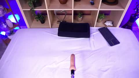 Snapshot of raquel_lust chatting on 05/11/26, 04:40 Raquel online show from 05/11/26, 04:40