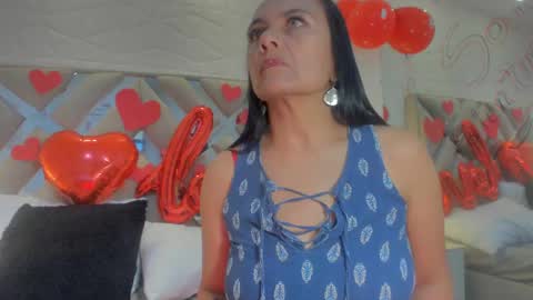 Snapshot of raquel_moore chatting on 02/16/25, 03:59 Raquel Moore online show from 02/16/25, 03:59