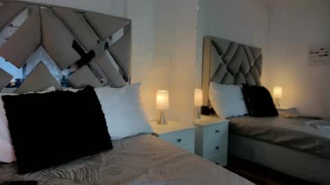 Snapshot of raquel_moore chatting on 02/24/25, 11:09 Raquel Moore online show from 02/24/25, 11:09