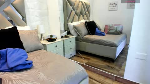 Snapshot of raquel_moore chatting on 10/06/25, 11:40 Raquel Moore online show from 10/06/25, 11:40