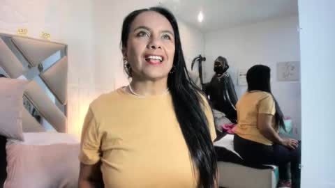 Snapshot of raquel_moore chatting on 11/07/25, 11:54 Raquel Moore online show from 11/07/25, 11:54