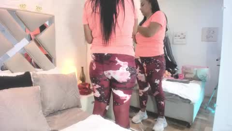 Snapshot of raquel_moore chatting on 11/13/25, 11:42 Raquel Moore online show from 11/13/25, 11:42