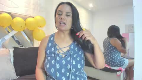 Raquel Moore  online show from 01/05/26, 05:38