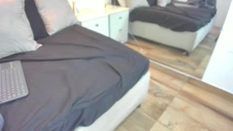 Raquel Moore  online show from 01/07/26, 07:16