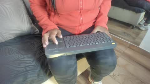 Raquel Moore  online show from 02/09/26, 12:53