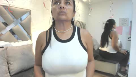 Raquel Moore  online show from 02/24/26, 12:25