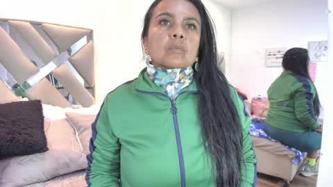 Raquel Moore  online show from 04/22/26, 12:28