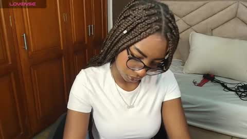 Raquel online show from 10/08/25, 11:41