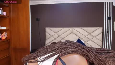 Snapshot of raqueljones_ chatting on 01/07/26, 11:56 Raquel online show from 01/07/26, 11:56